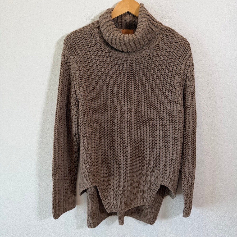 POL Womens Chunky Knit Turtleneck Sweater Taupe Brown High Low Split Hem Small
